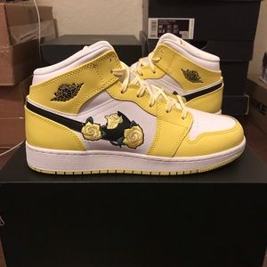 Jordan 1 Mid GS Yellow Flower